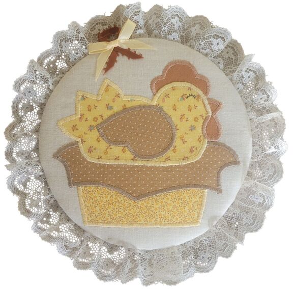 Vintage Chicken Quilted Embroidery Patchwork Quilt Style Wall Art Hen Rooster - Picture 2 of 9